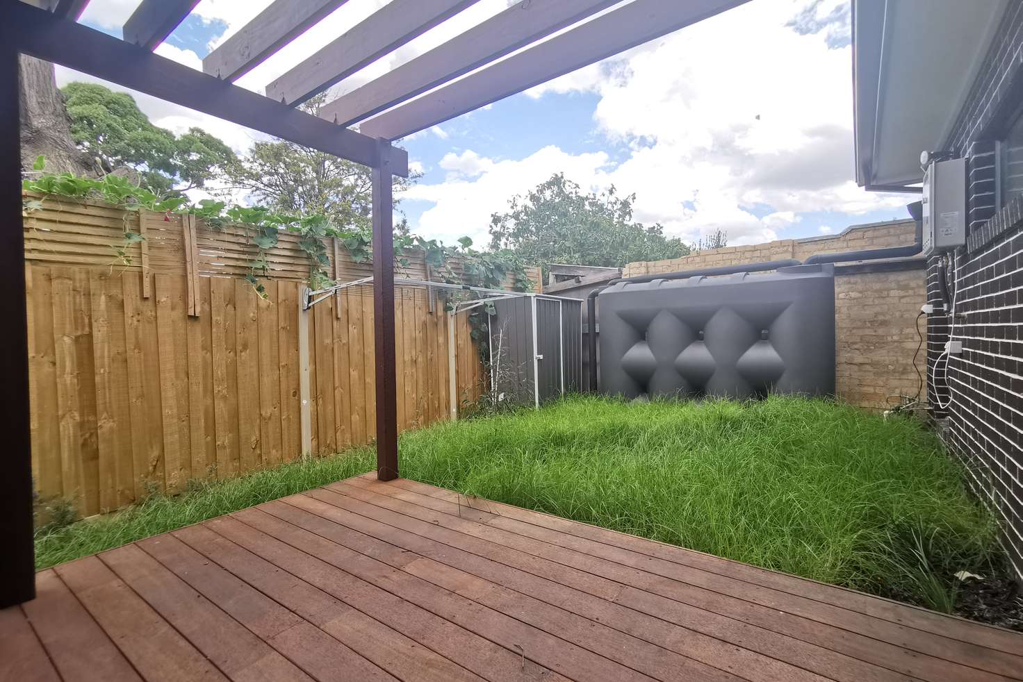 l-PropertyMe-9840858-9